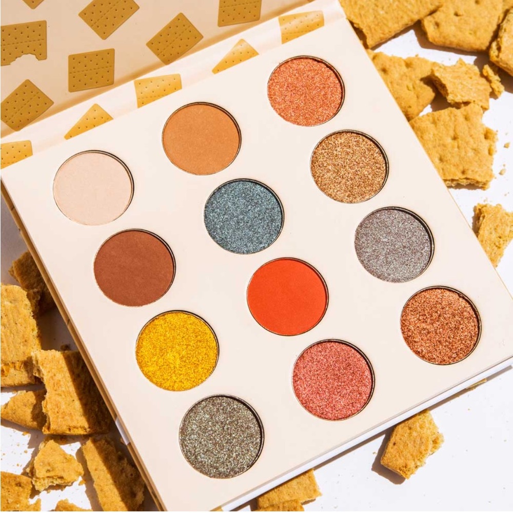 Beauty Bakerie - Do it for the graham eyeshadow NWT